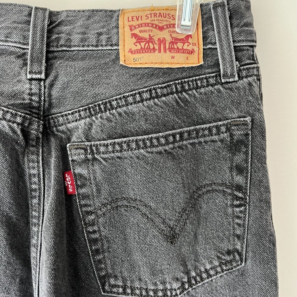 Levi 501 button fly charcoal wash denim jeans raw hem W24 L30